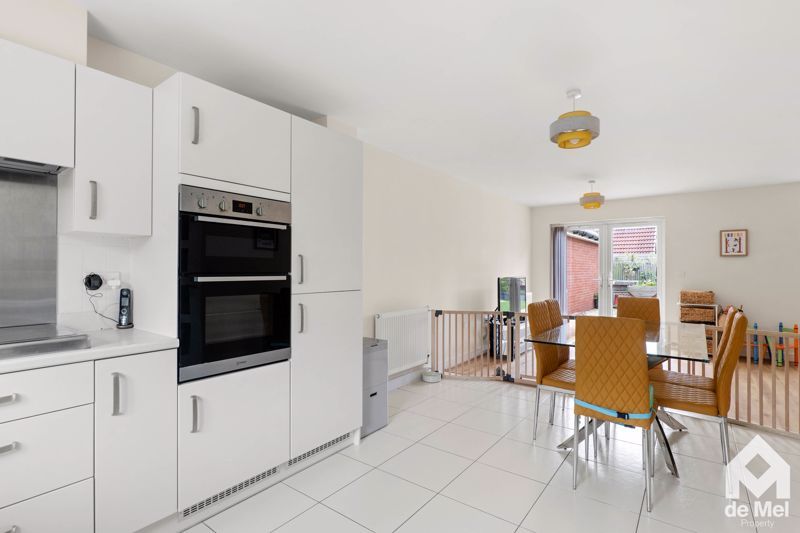 Property photo 2 of 13 Photo 10