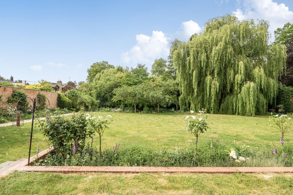 Additional image 2 of 5 bed detached house for saleRoad Running Through, Oxford OX33
