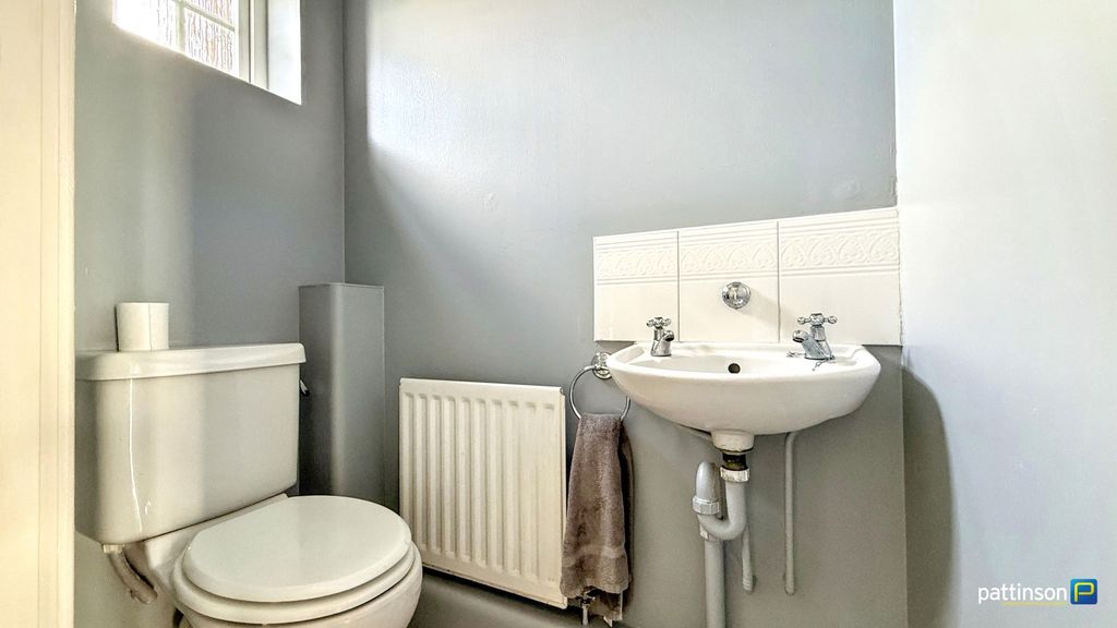 Property photo 3 of 17