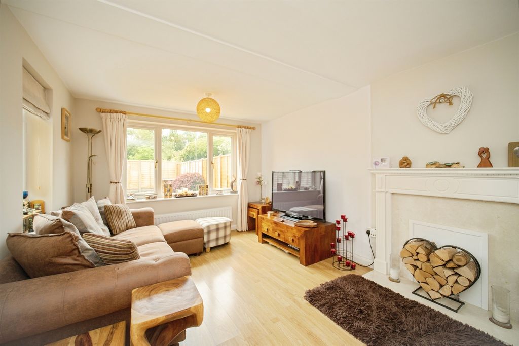 Property photo 2 of 19