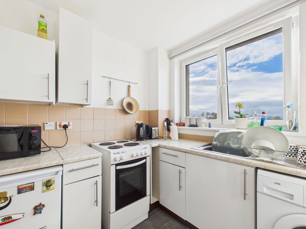 Property photo 3 of 8 Cam05526G0-Pr0049-Still003