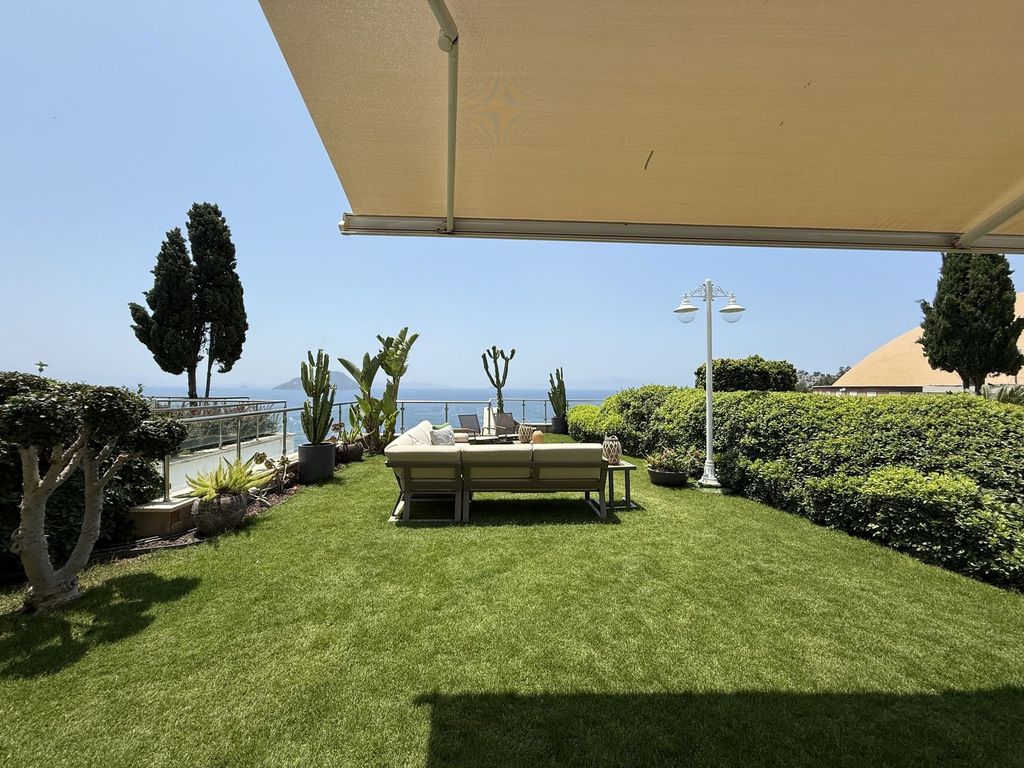 Property photo 3 of 22 Luxurious Seafront Property For Sale In Kadikalesi, Bodrum - Gorgeous Sea Views