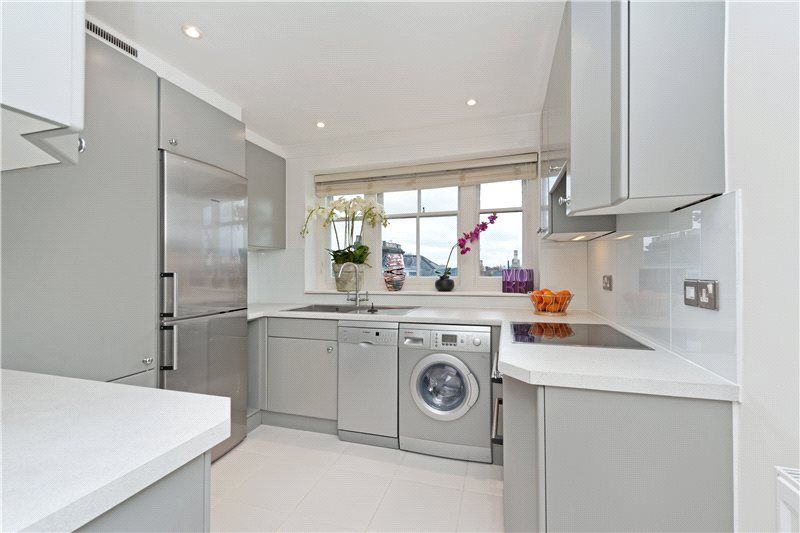 Property photo 3 of 8 Picture No. 14