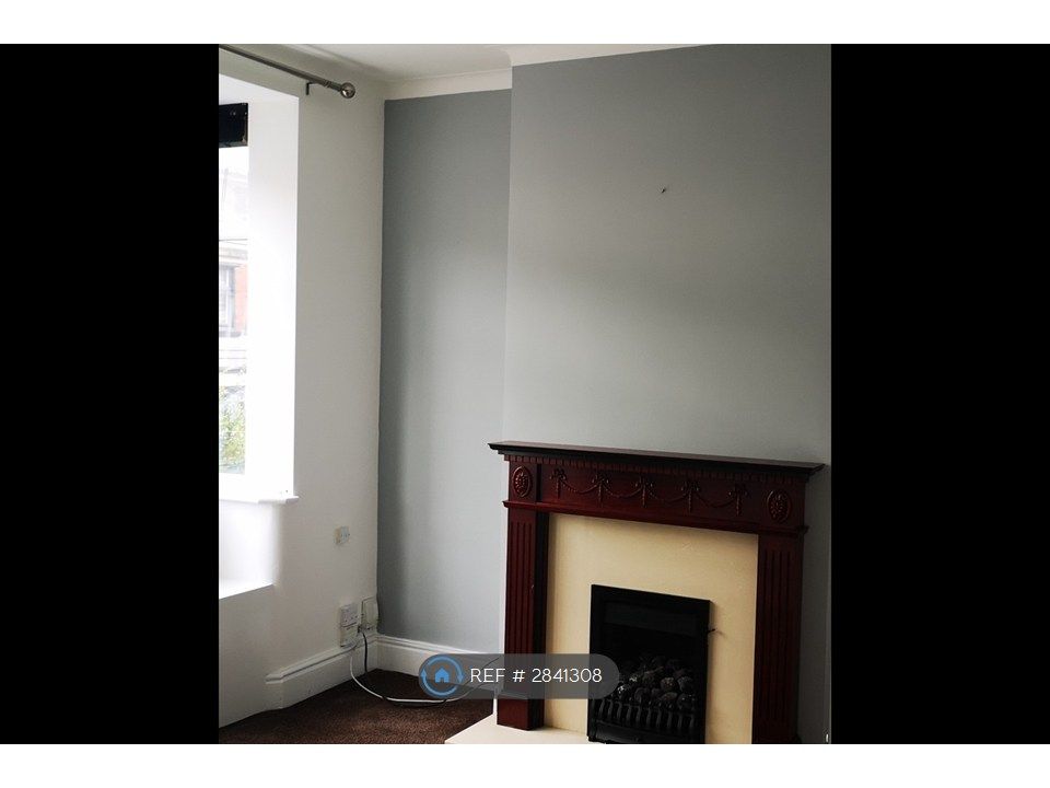 Property photo 3 of 30 Front Room/Living Room