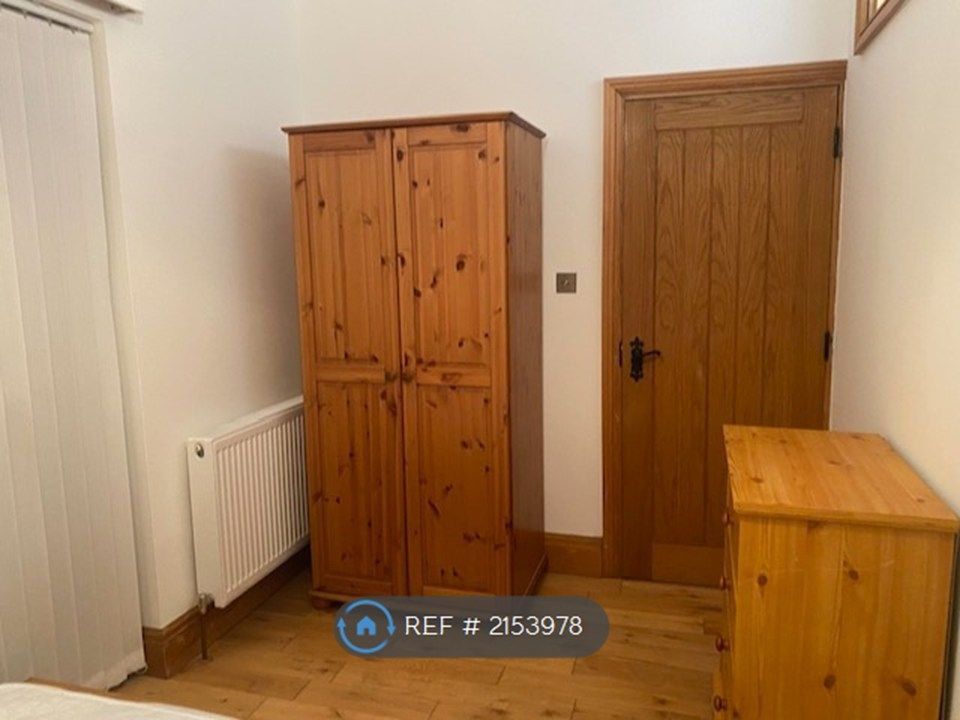 Property photo 3 of 17 Room 1 - Ground Floor, Approximate Size: 4m x 2m