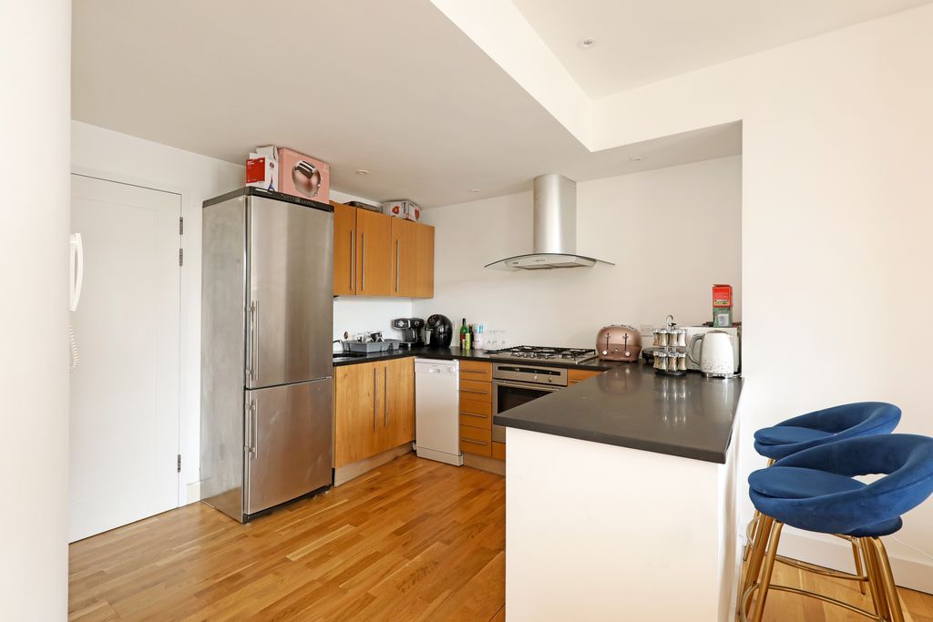 Property photo 3 of 7 227-233 Munster Road