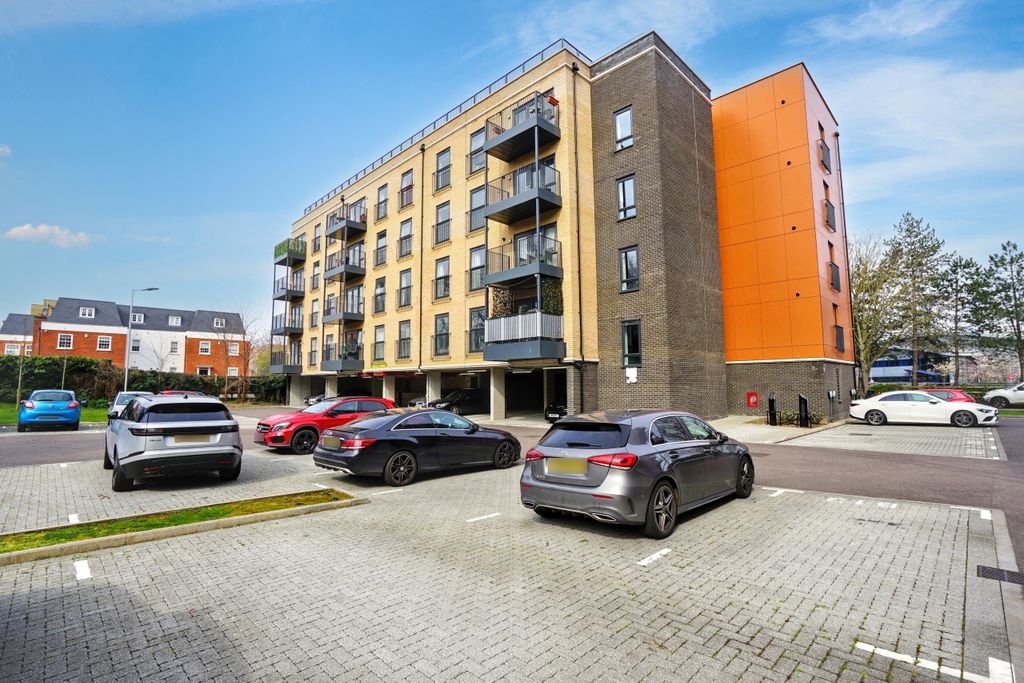 Property photo 1 of 27 A (24)