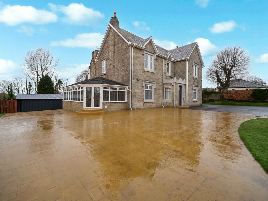 Property photo 2 of 21 Picture 2