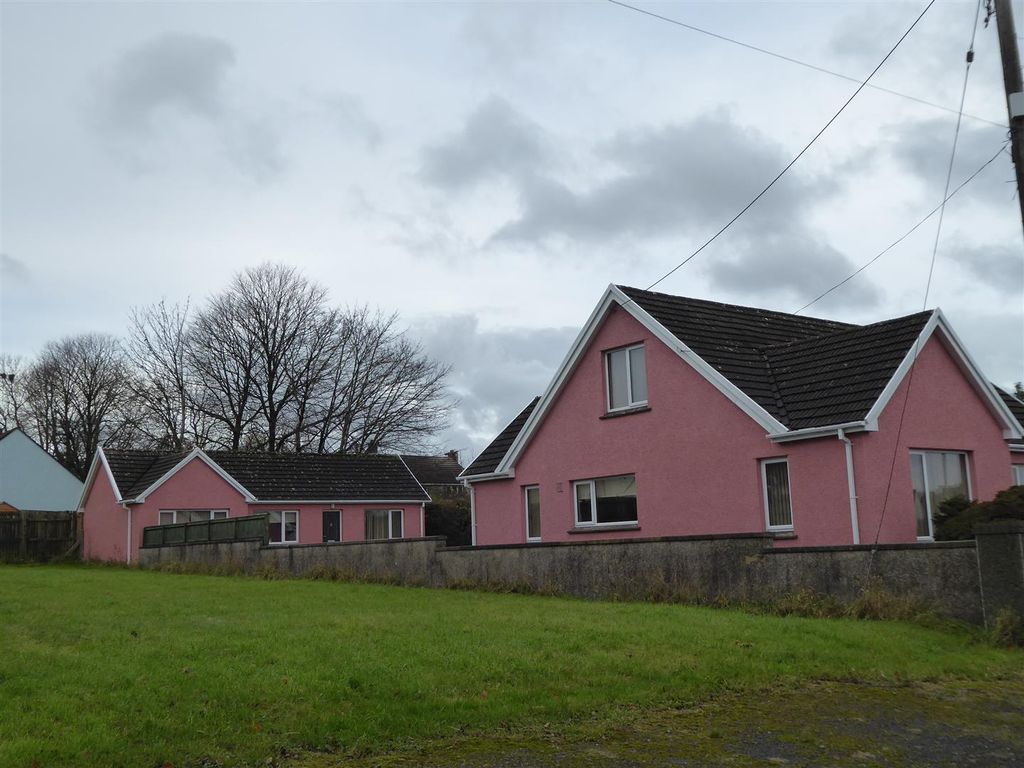 Property photo 2 of 19