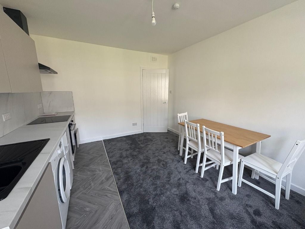 Property photo 3 of 11 Photo 3