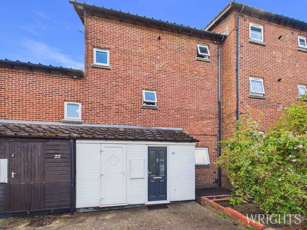 Property photo 1 of 16 Cam05659G0-Pr0214-Still002