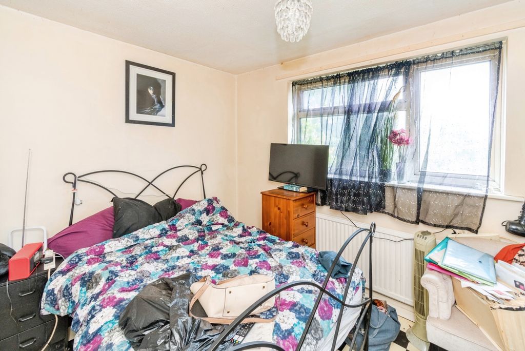 Property photo 2 of 11 Pbox-Img.Jpg