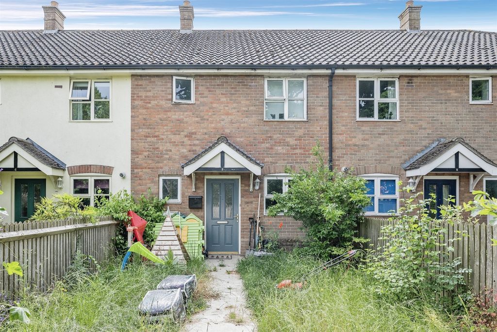 Property photo 2 of 5
