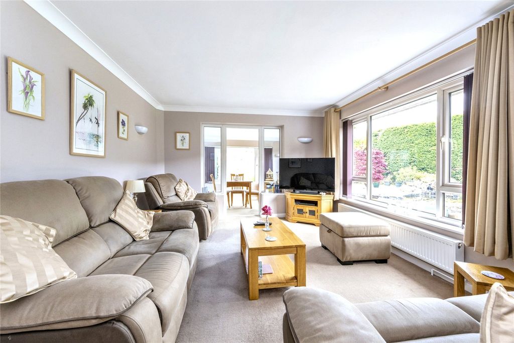 Property photo 2 of 17 Picture No. 46