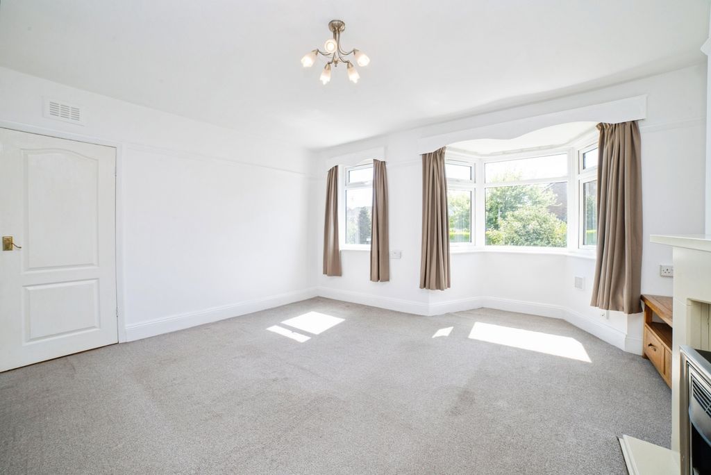 Property photo 3 of 20 Pbox-Img.Jpg