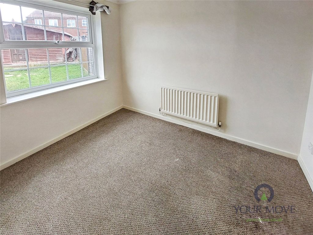 Property photo 3 of 10 Dining Room