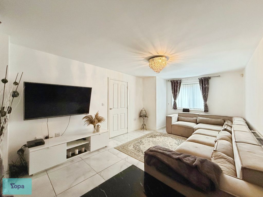 Property photo 3 of 11 80E7F4Bb-1-445F-9488-Be5C176Eb3A3-8373-0000019575505Aa3