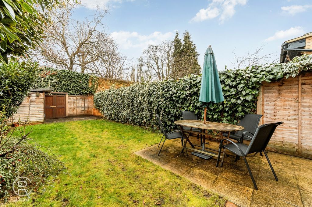 Property photo 3 of 15