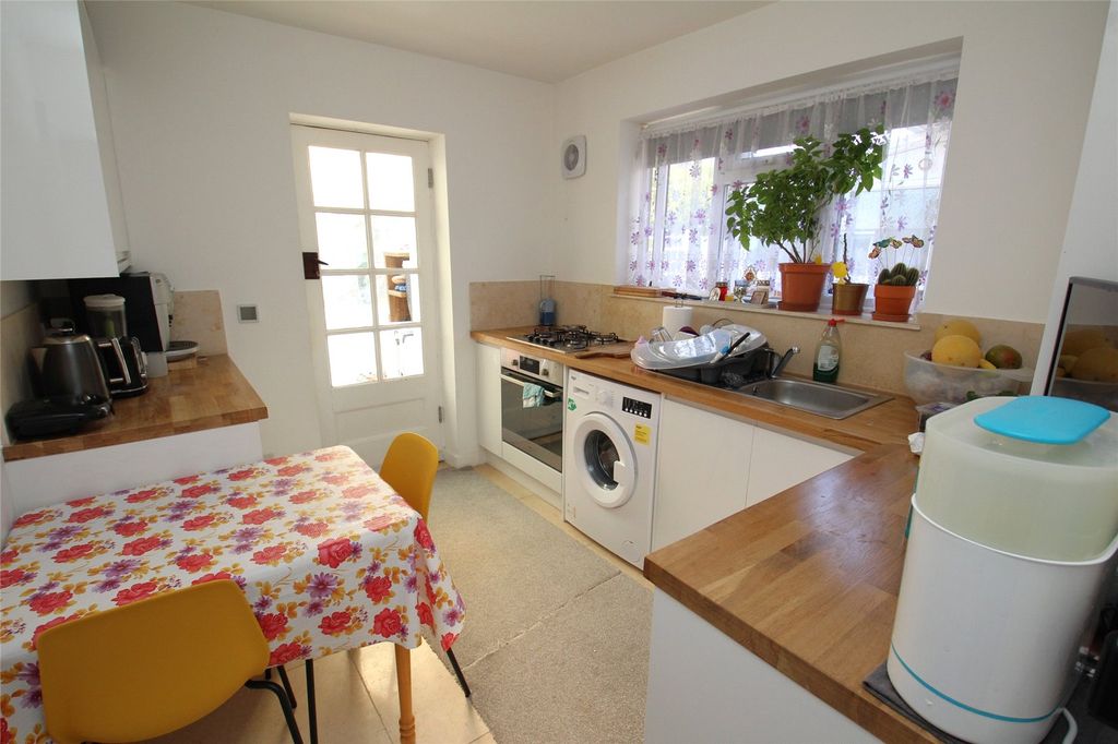 Property photo 2 of 12 Picture No. 02