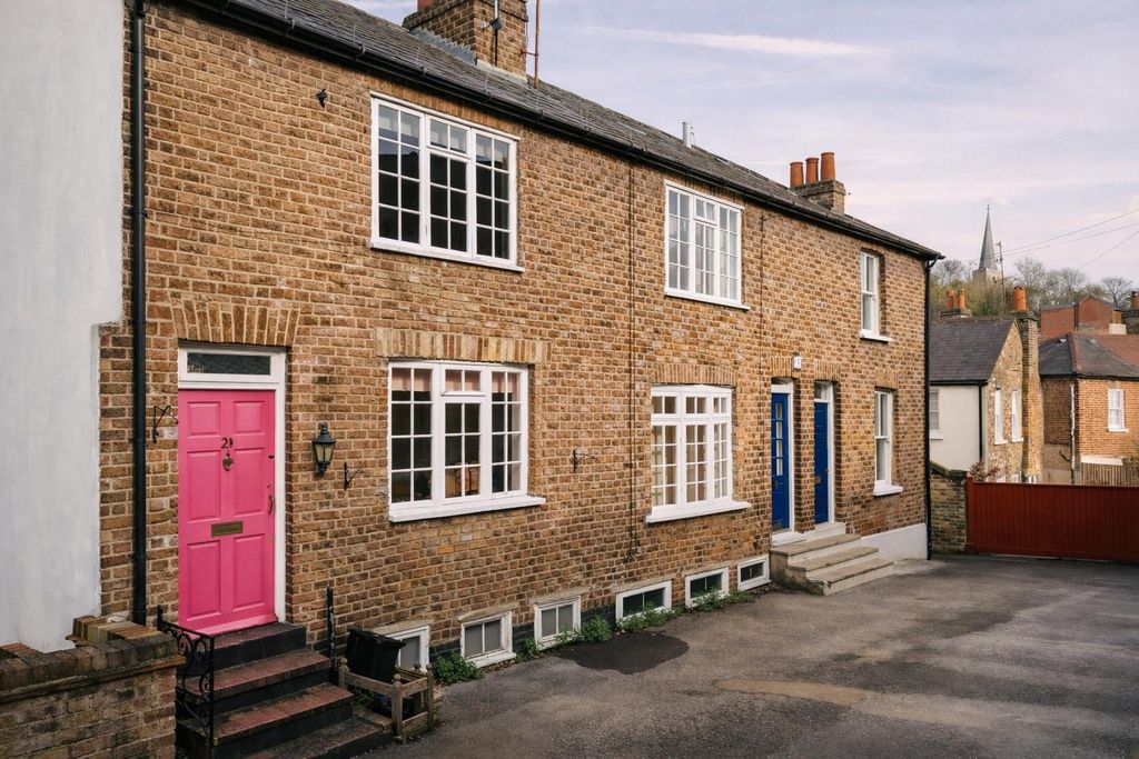 Property photo 1 of 15 Front