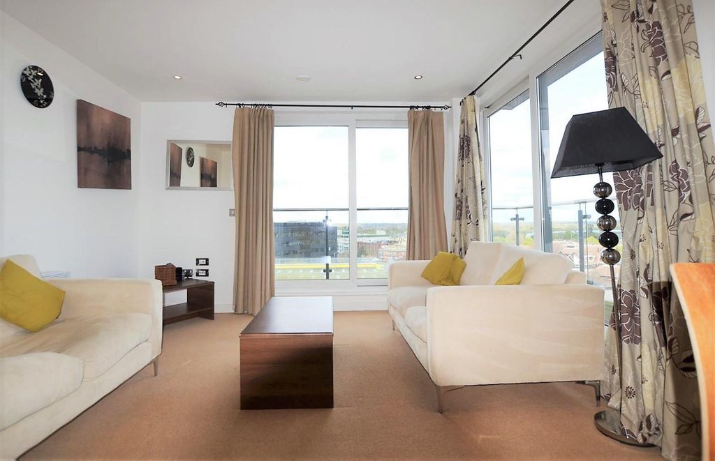 Property photo 3 of 7