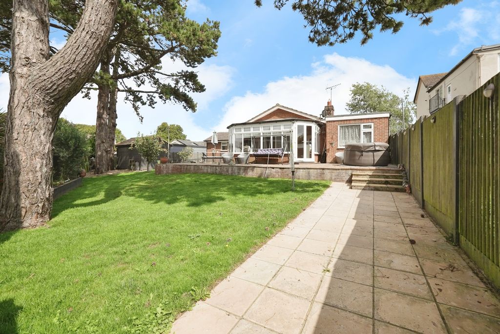 Property photo 2 of 17 Photo