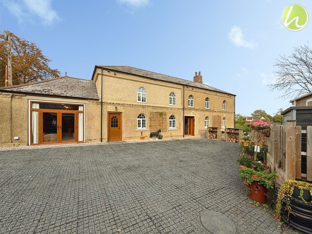 Property photo 3 of 51