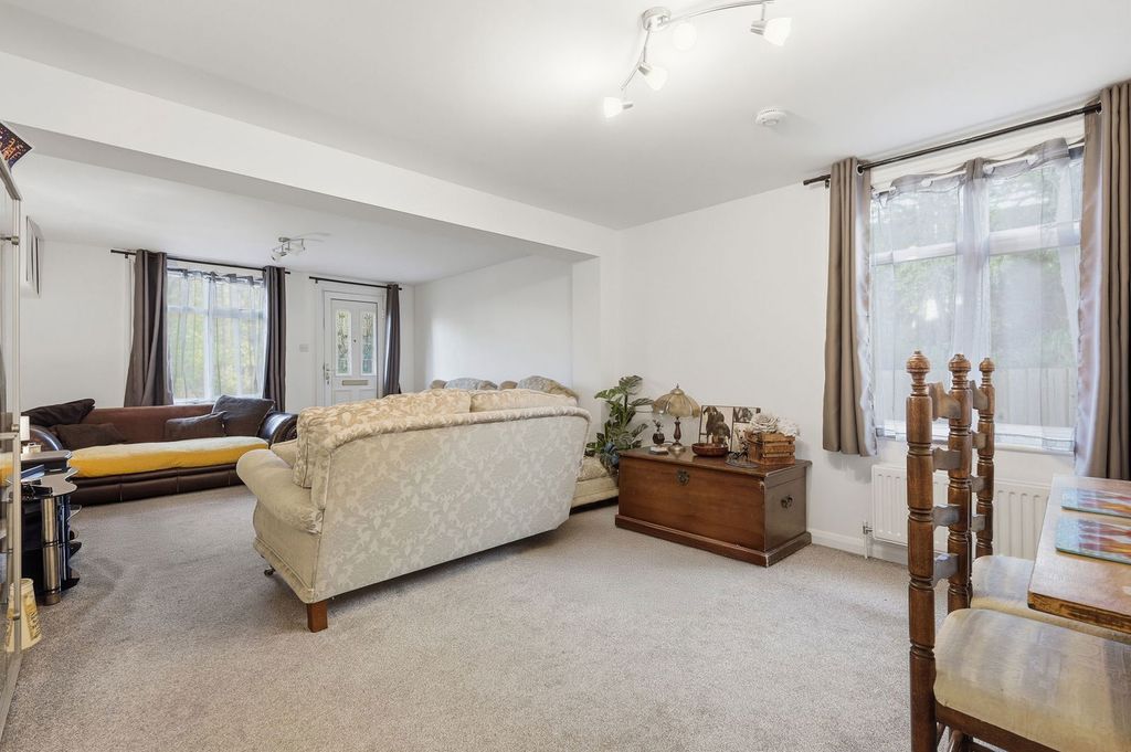 Property photo 3 of 22