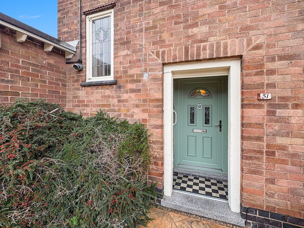 Property photo 2 of 26