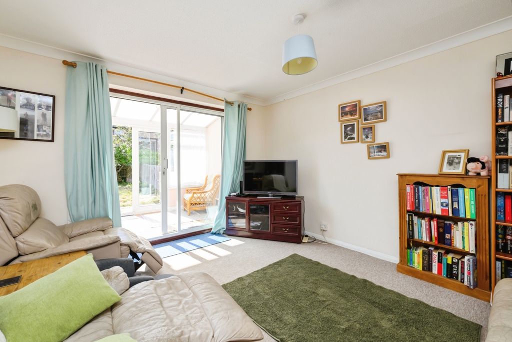 Property photo 2 of 18 Pbox-Img.Jpg
