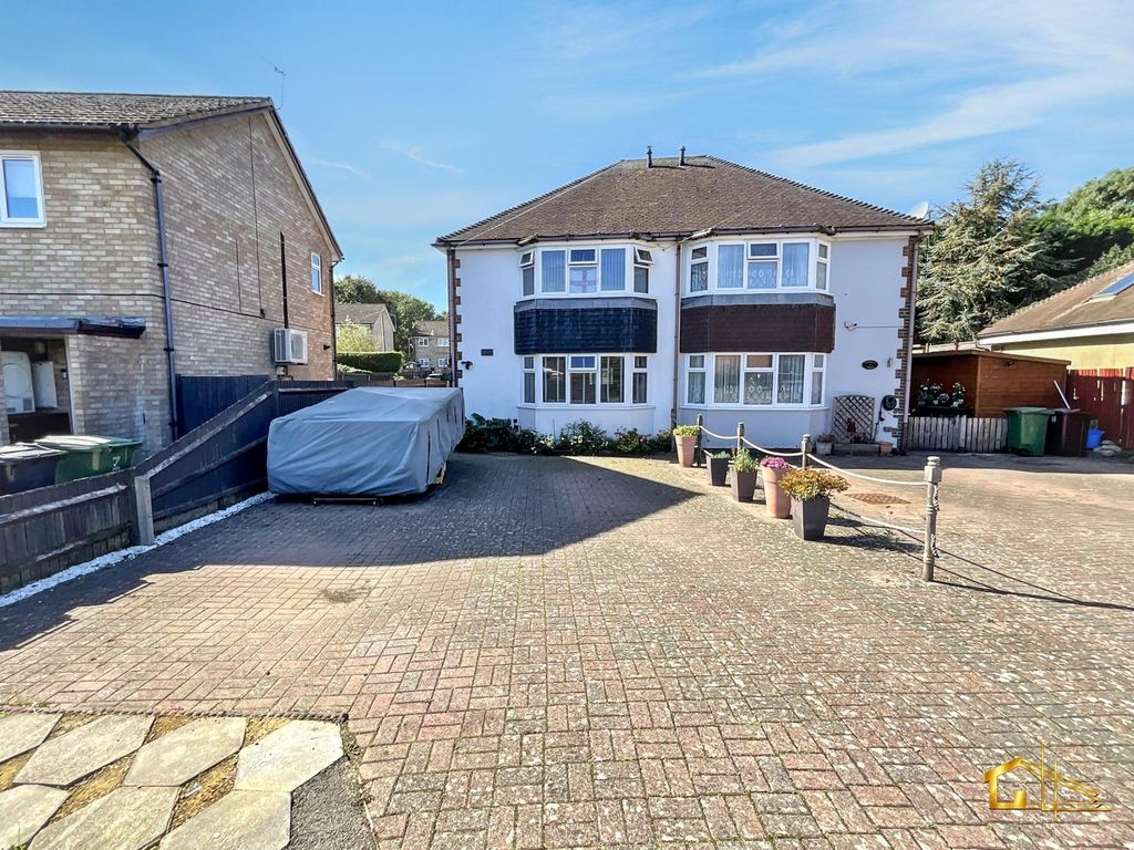 Property photo 1 of 23