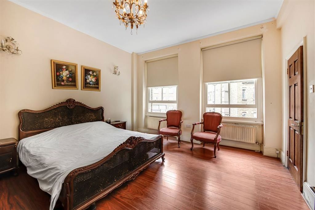 Property photo 3 of 5