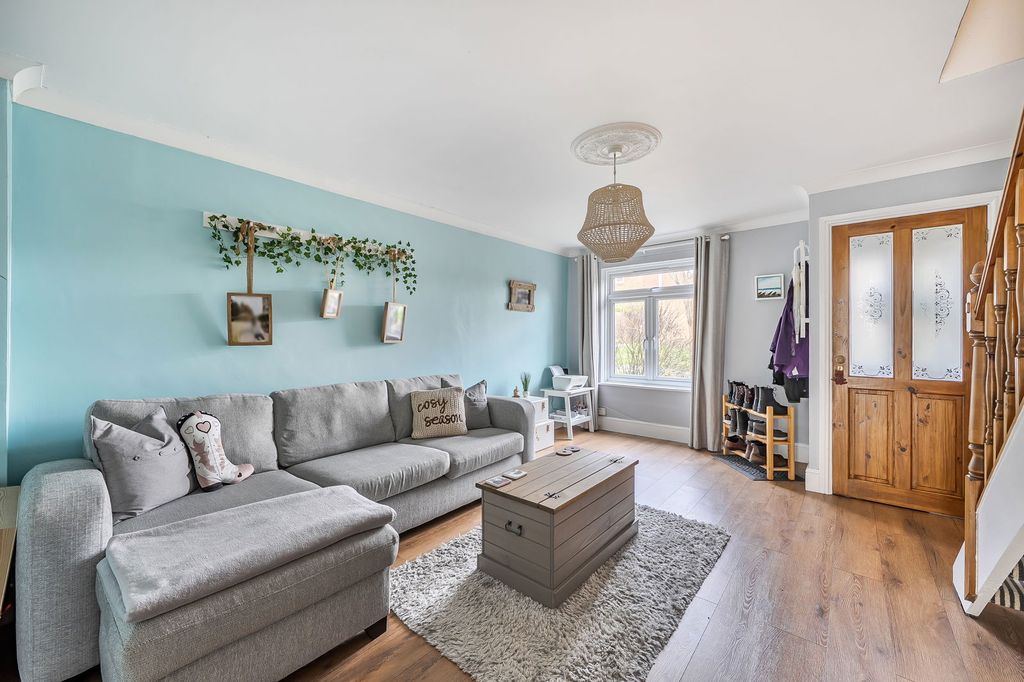 Property photo 3 of 20