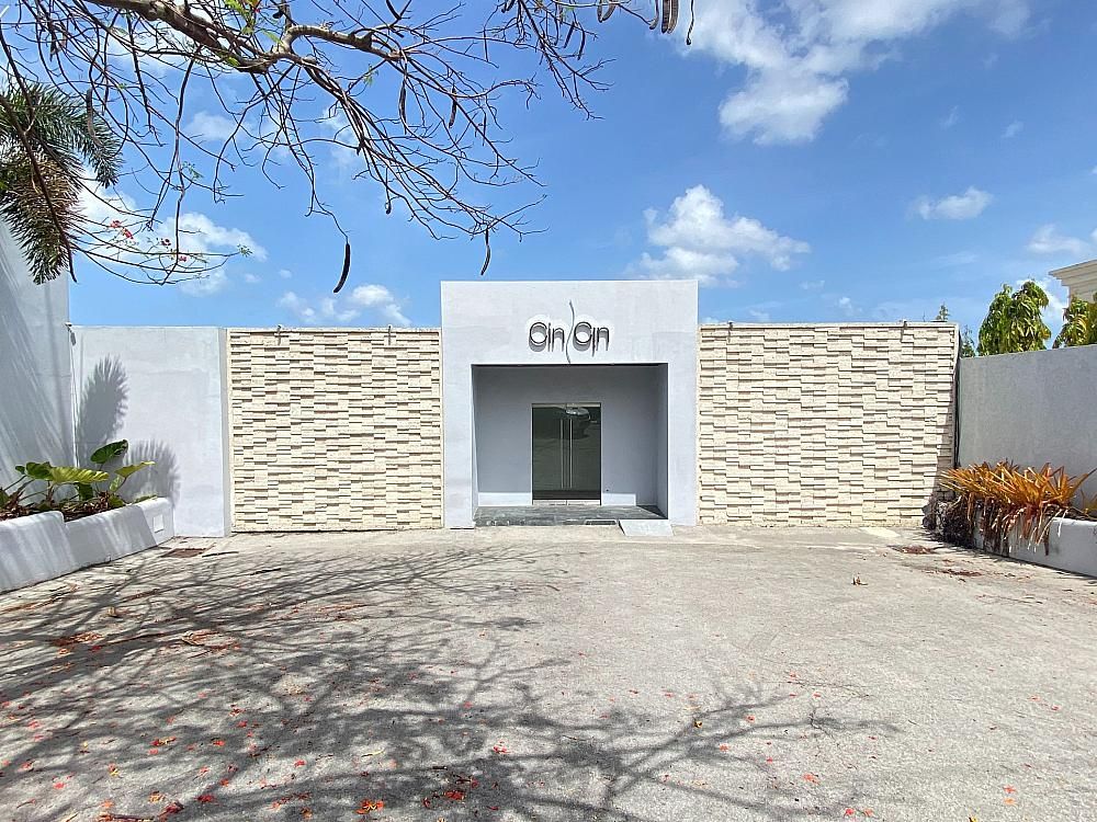 Property photo 1 of 25 Siesta
