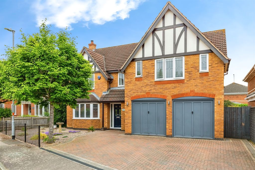 Property photo 1 of 18