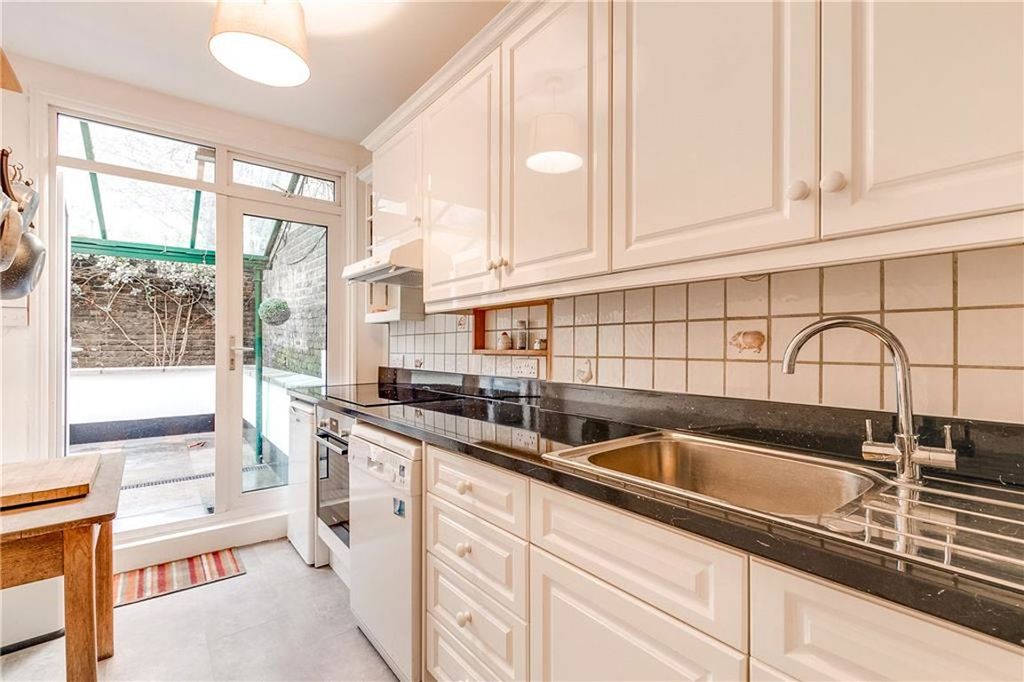 Property photo 3 of 7