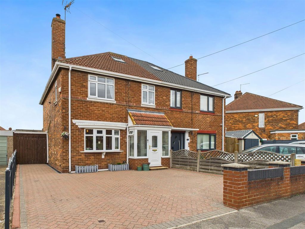 Property photo 1 of 18 Front.Jpg