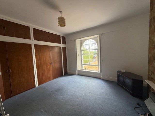 Property photo 2 of 6 Living Room