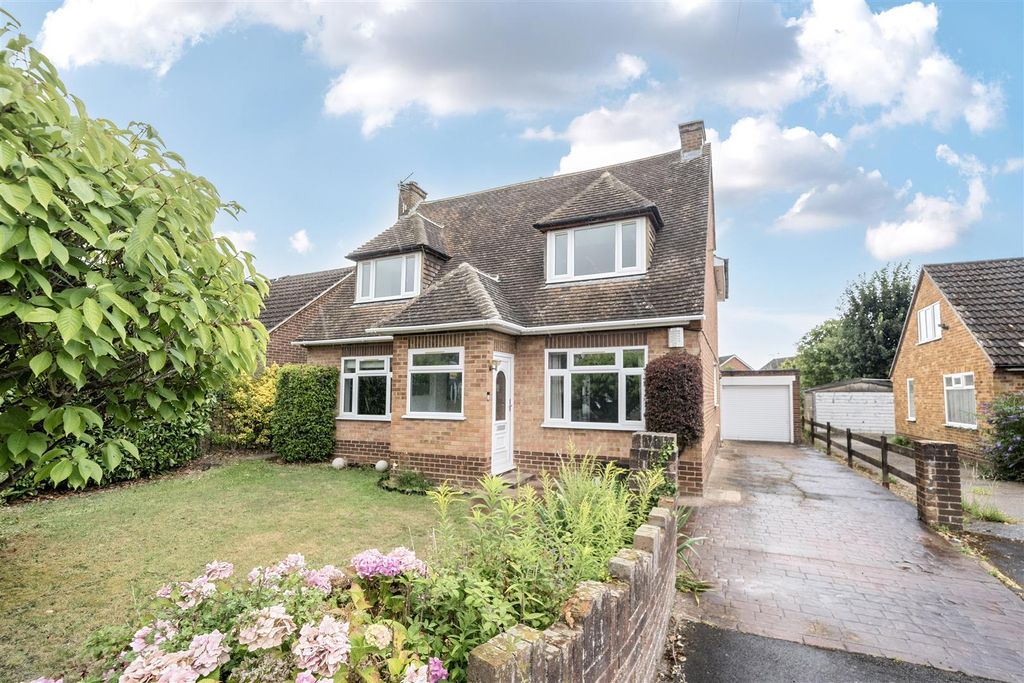 Property photo 1 of 15 External