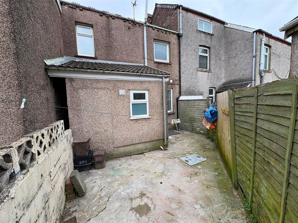 Additional image 19 of 3 bed terraced house to rentCastle Street, Maesteg CF34