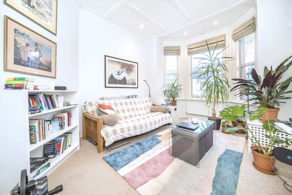 Property photo 2 of 7