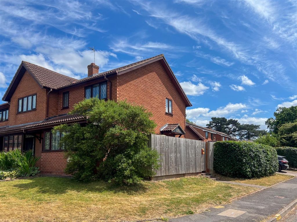 Property photo 1 of 12