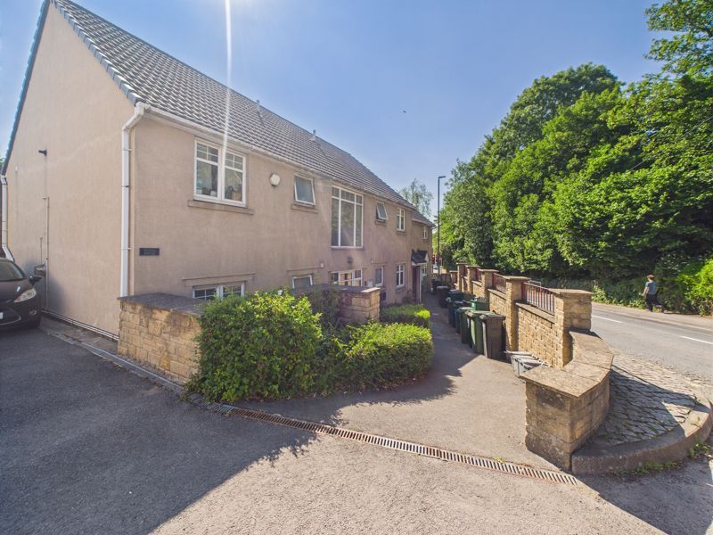 Property photo 1 of 7 Exterior