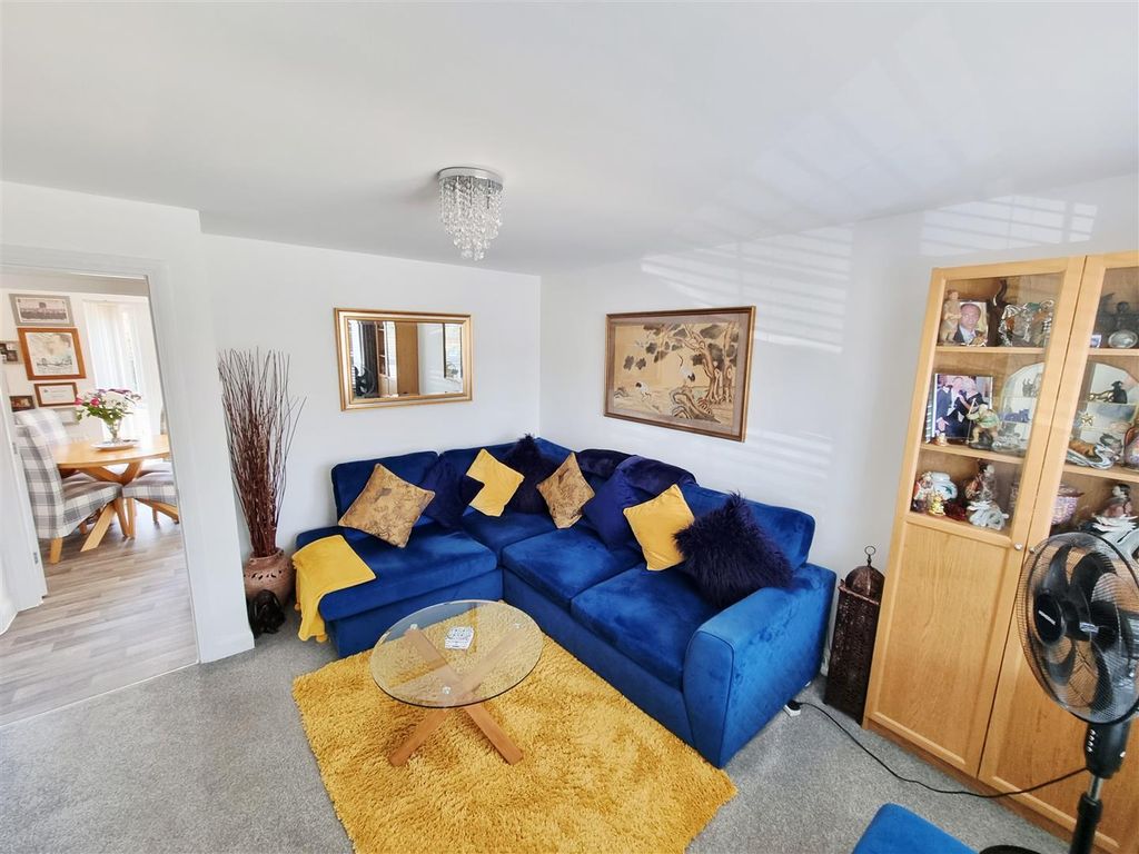 Property photo 2 of 13 Sitting Room.Jpg