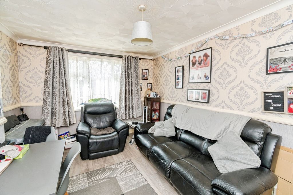 Property photo 2 of 14 Pbox-Img.Jpg