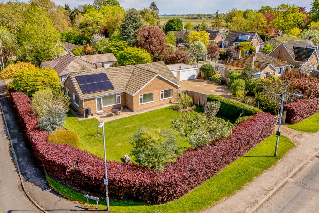 Property photo 1 of 32 9 Bell Lane (Moulton)-1