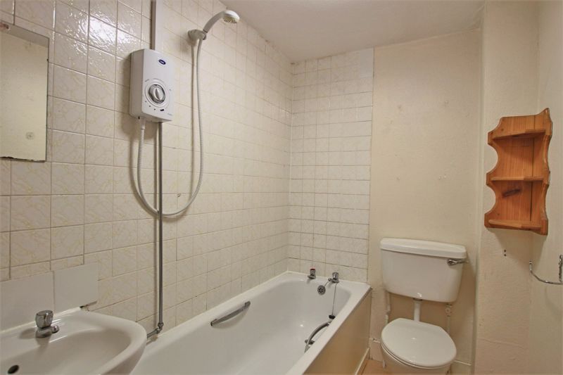 Property photo 3 of 6 Photo 2