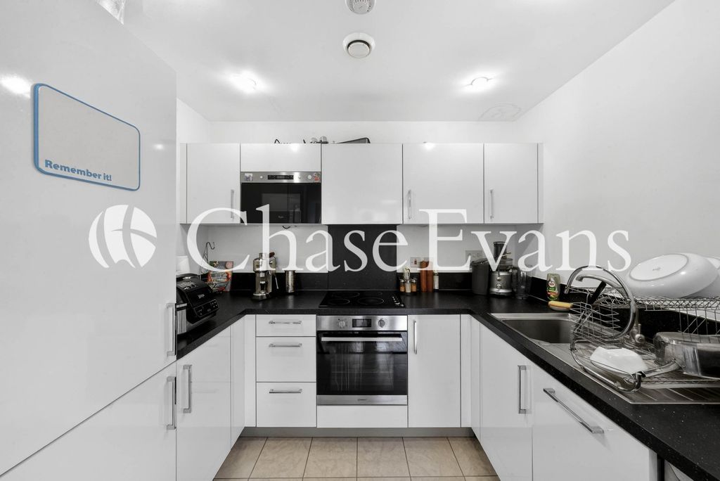 Property photo 2 of 15 Kitchen