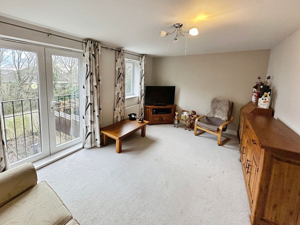 Property photo 3 of 9