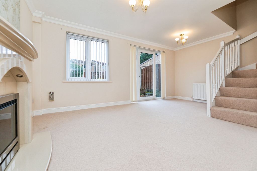 Property photo 3 of 17 Pbox-Img.Jpg